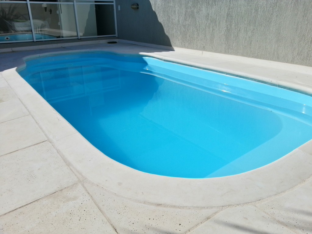 Borda-de-Piscina-Atermica-Personalizada-Dharma-1